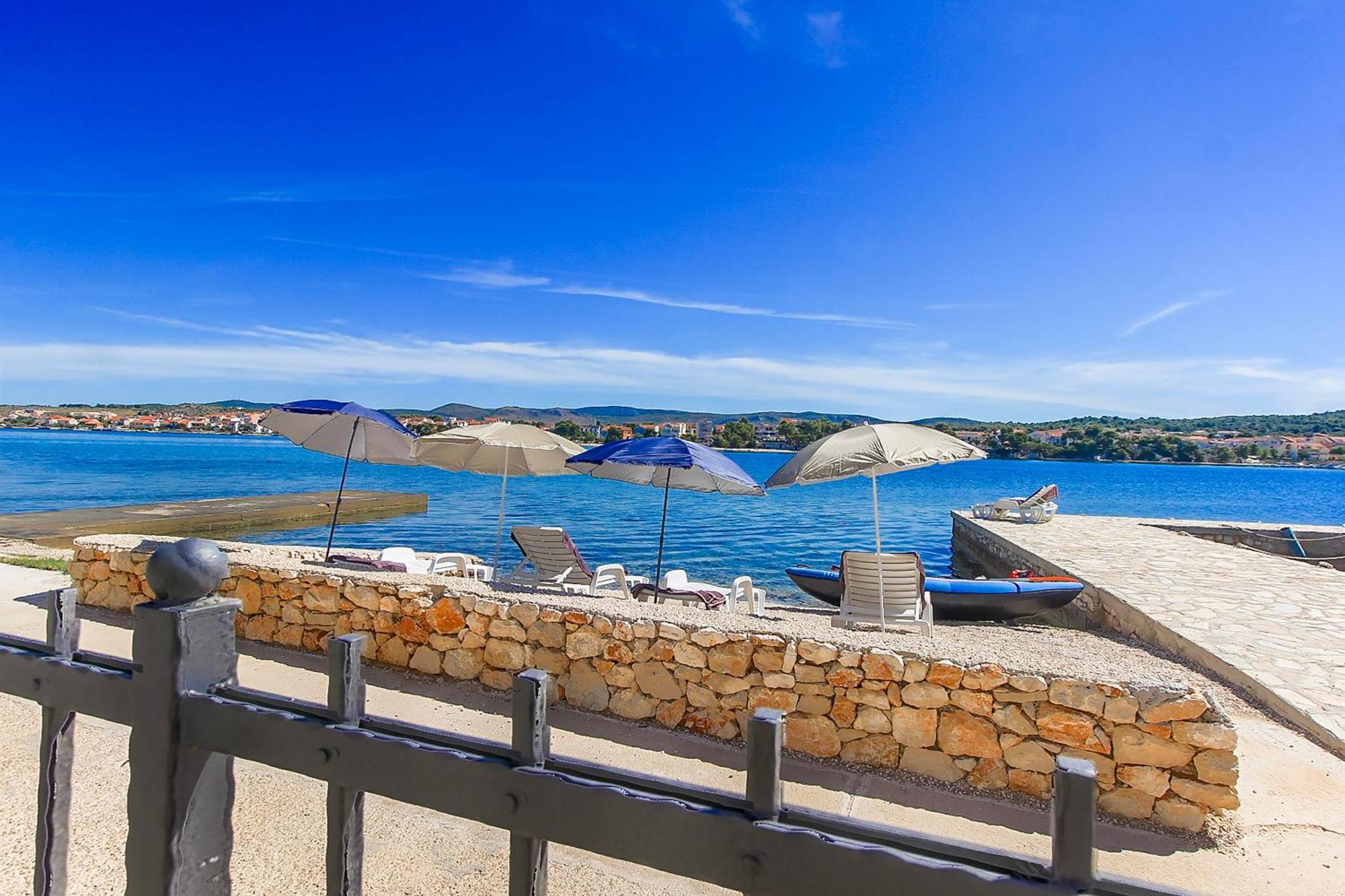 Apartamento Riva Isla Isla Krapanj Exterior foto