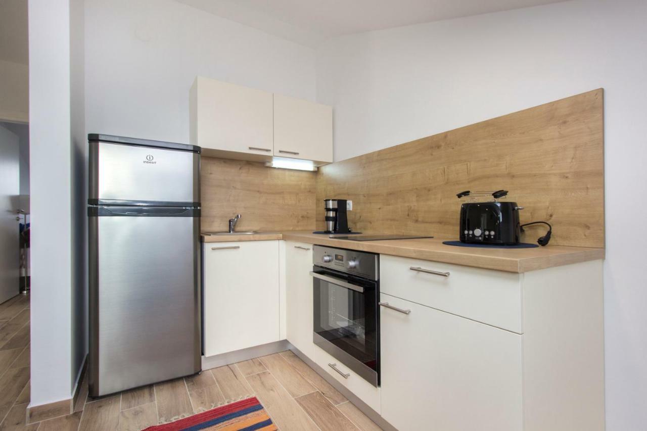 Apartamento Riva Isla Isla Krapanj Exterior foto