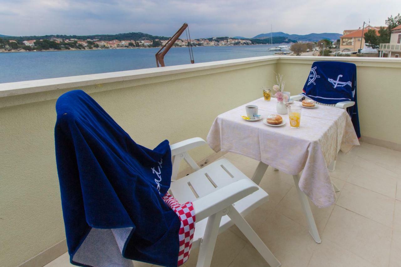 Apartamento Riva Isla Isla Krapanj Exterior foto