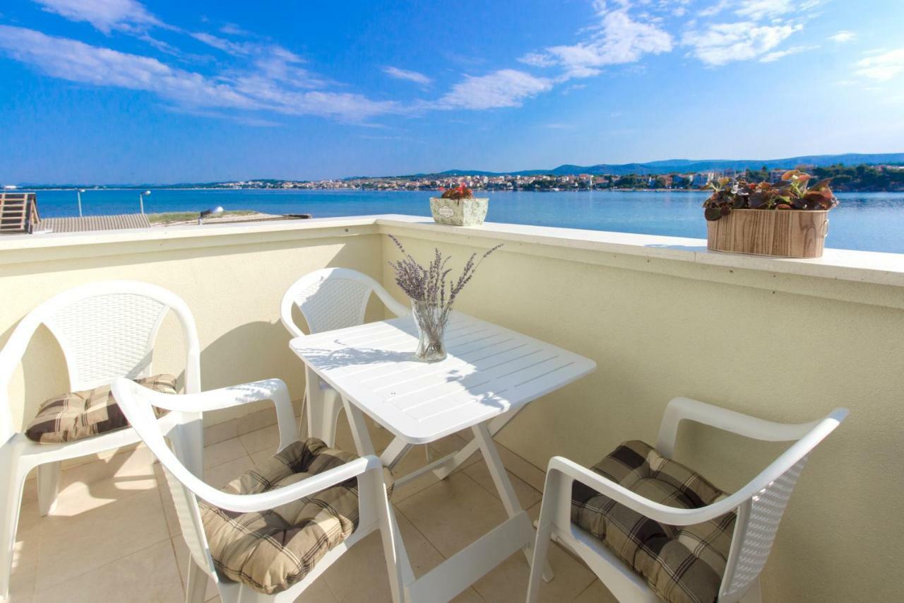 Apartamento Riva Isla Isla Krapanj Exterior foto