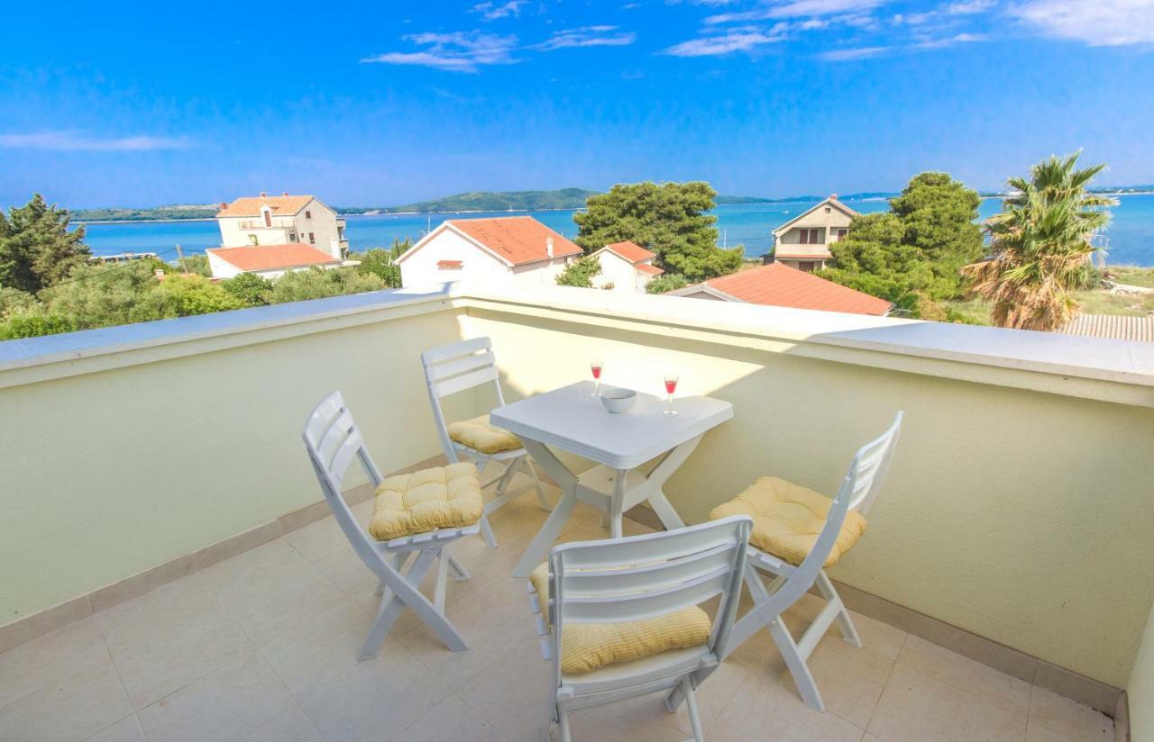 Apartamento Riva Isla Isla Krapanj Exterior foto